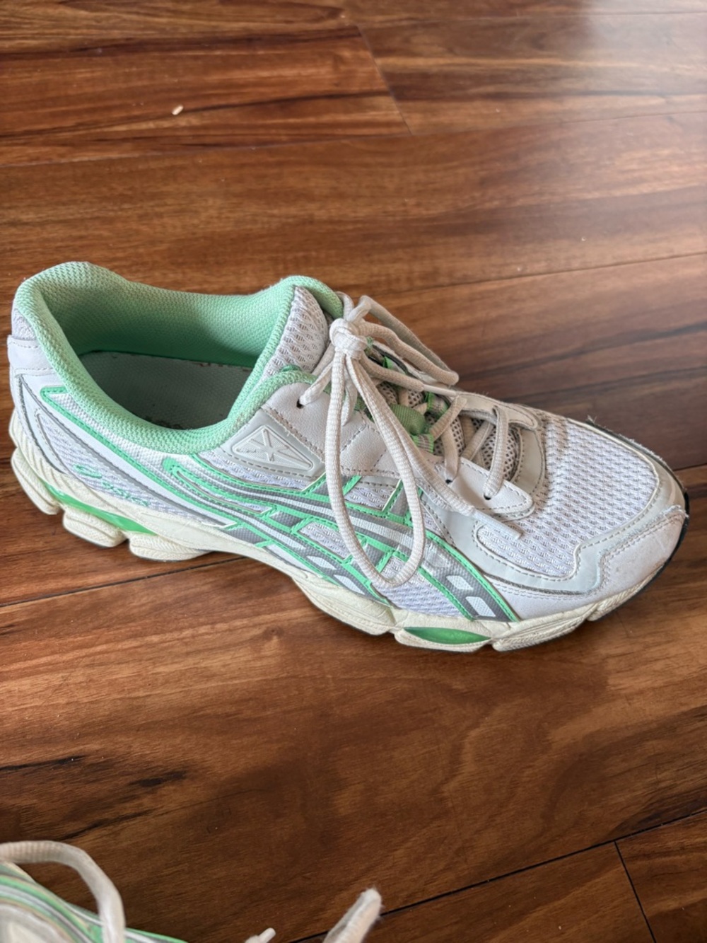 ASICS RUNNING SHOES - Picture 5 of 7